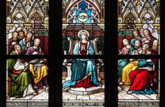 Por ocasião do Pentecostes rezamos a Maria Desatadora dos Nós