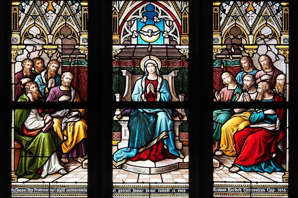 Por ocasiÃ£o do Pentecostes rezamos a Maria Desatadora dos NÃ³s
