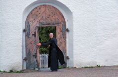 clero da igreja