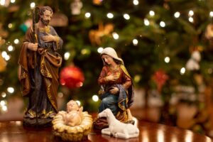 Presépio completo ou apenas trio da Natividade