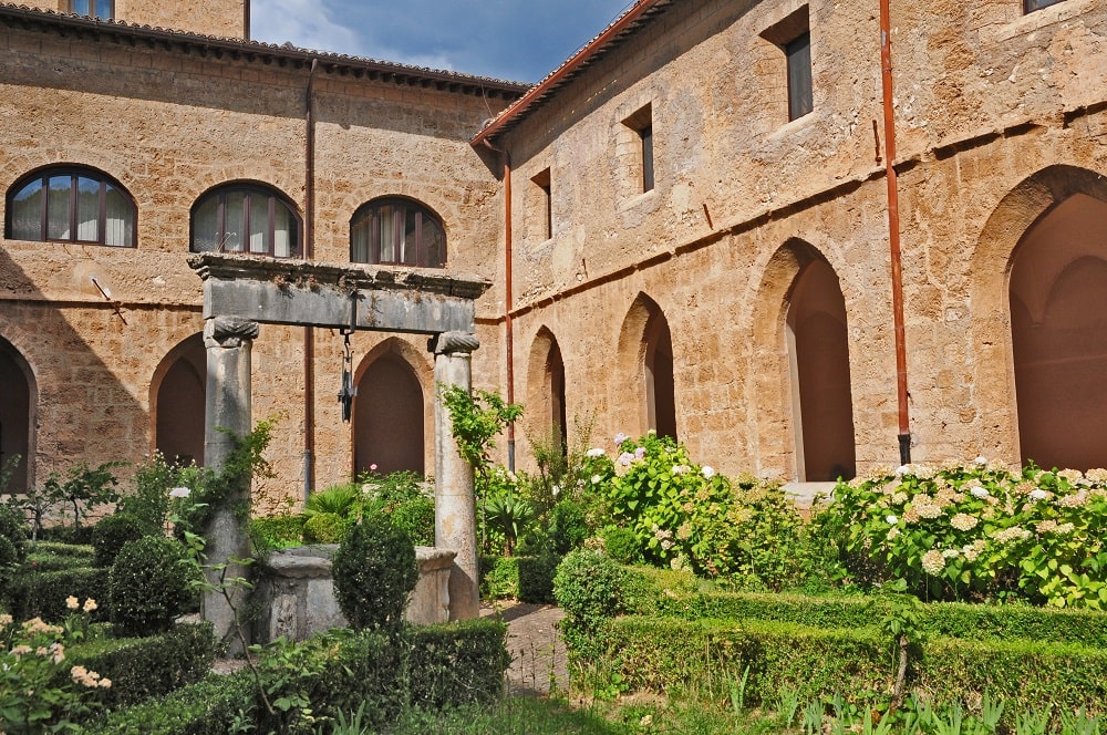 O mosteiro de Santa Escolástica em Subiaco