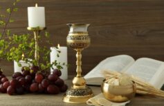 Os 5 produtos litúrgicos que também valem a pena comprar para a sua casa
