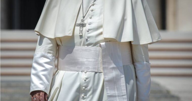 A oração do bom humor: a preferida do Papa Francisco