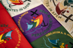 O significado do logotipo do Jubileu 2025 Peregrinos da esperança