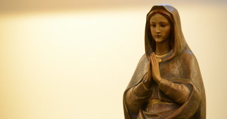 Títulos marianos: quais são eles e quantos são todos os nomes dedicados a Maria