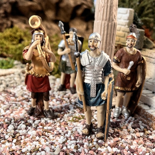 Quatro figuras soldados romanos 9-10 cm