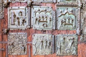 Basílica de San Zeno: os painéis de bronze do seu famoso portal