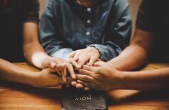 Histórias bíblicas para jovens e idosos