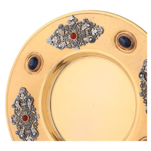 Patena bicolor filigrana pedras vermelhas e azuis 18 cm