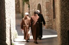 Confrarias mais antigas: história e curiosidades Confrarias mas antiga
