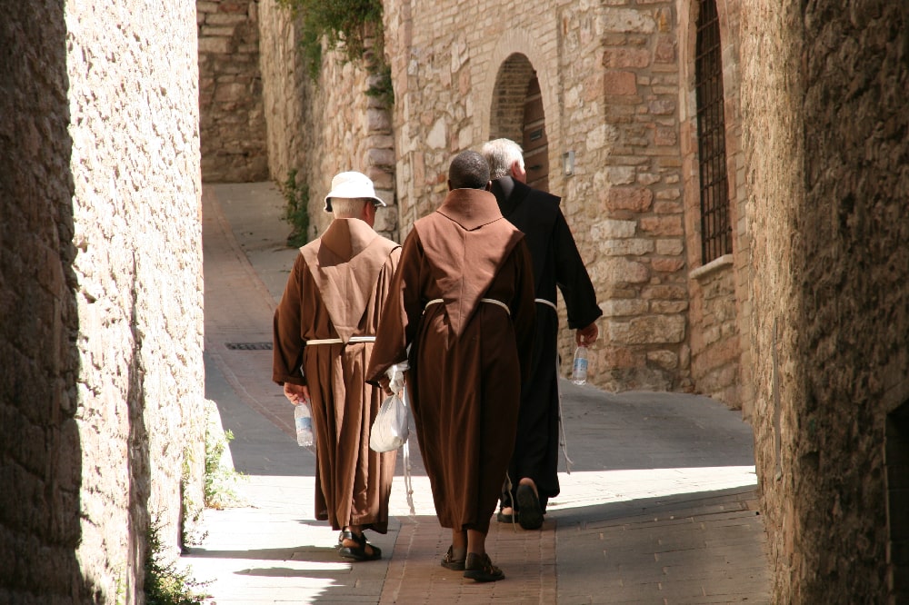 Confrarias mais antigas: história e curiosidades
