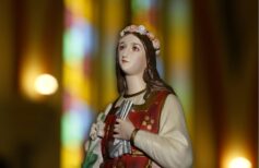 Santa Filomena: a história da virgem e mártir Santa Filomena a história da virgem e mártir