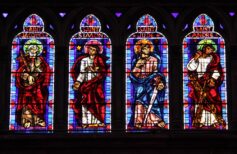 São Simão e São Judas Tadeu: os apóstolos mártires festejados em conjunto São Simão e São Judas Tadeu